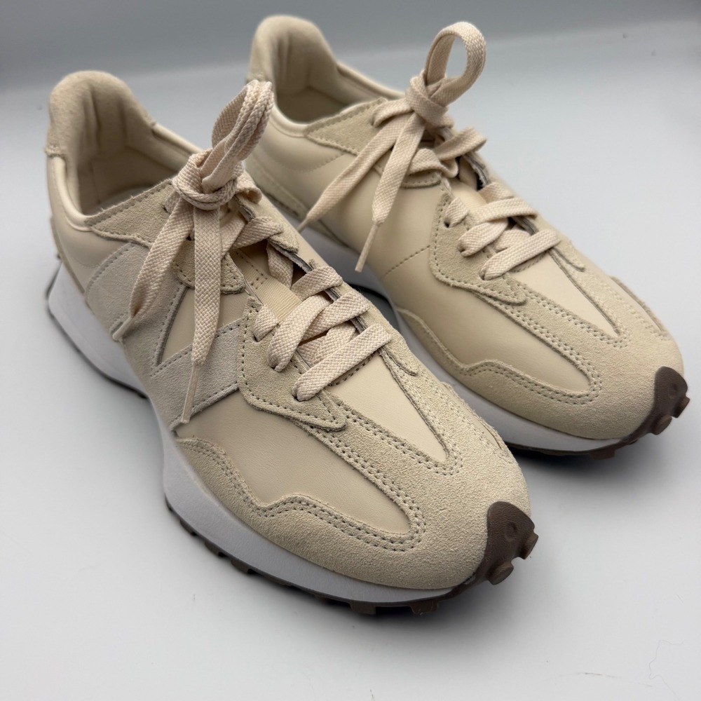 New Balance 327 Moonbeam Sea Salt Sneakers W327SUA Mens 7 Womens 8.5